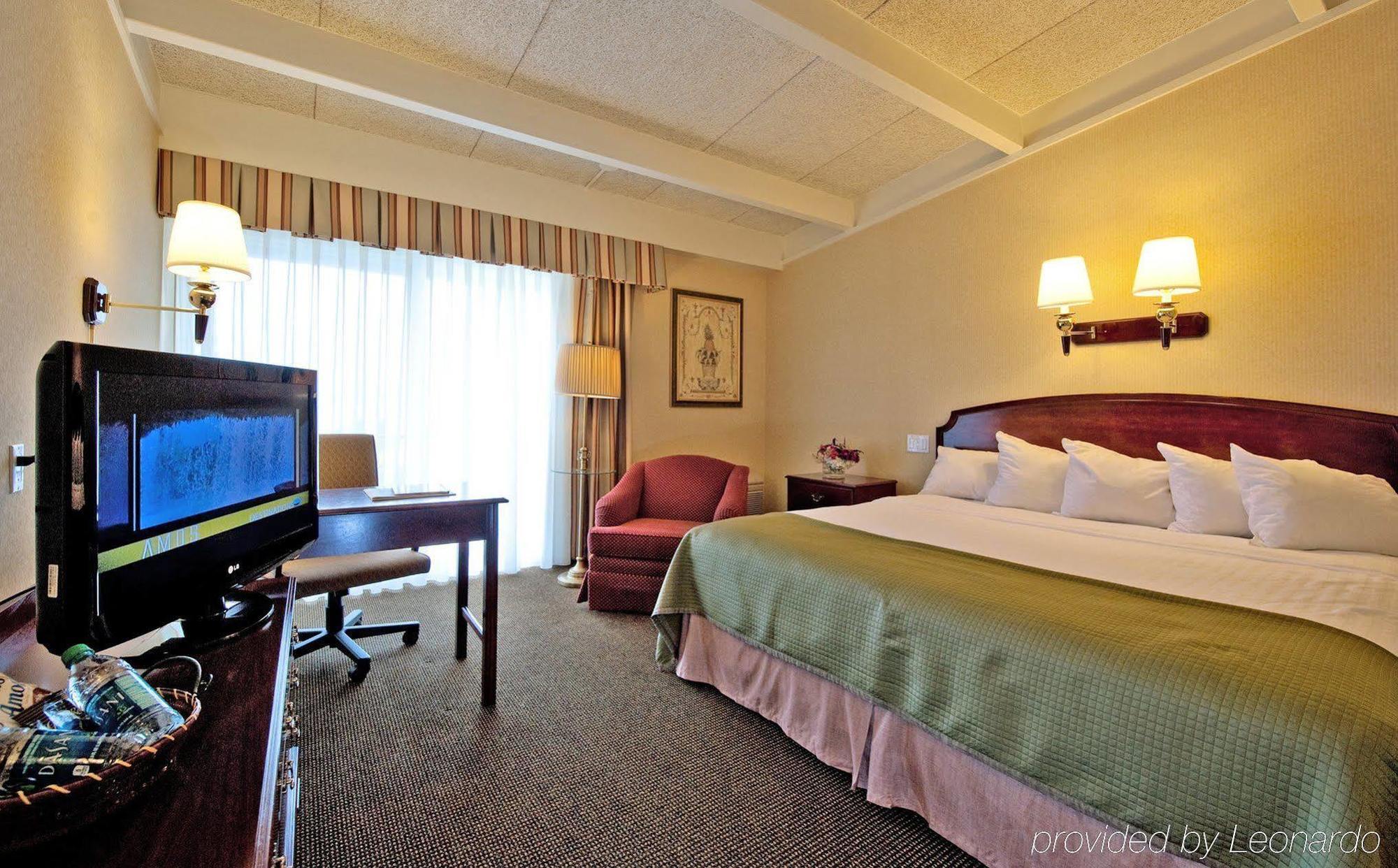 Howard Johnson By Wyndham Middletown Newport Area Chambre photo